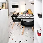 Cocoloco Apartment Myrties